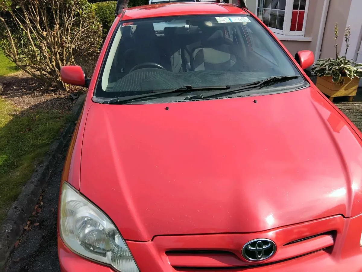 Toyota corolla - Image 1
