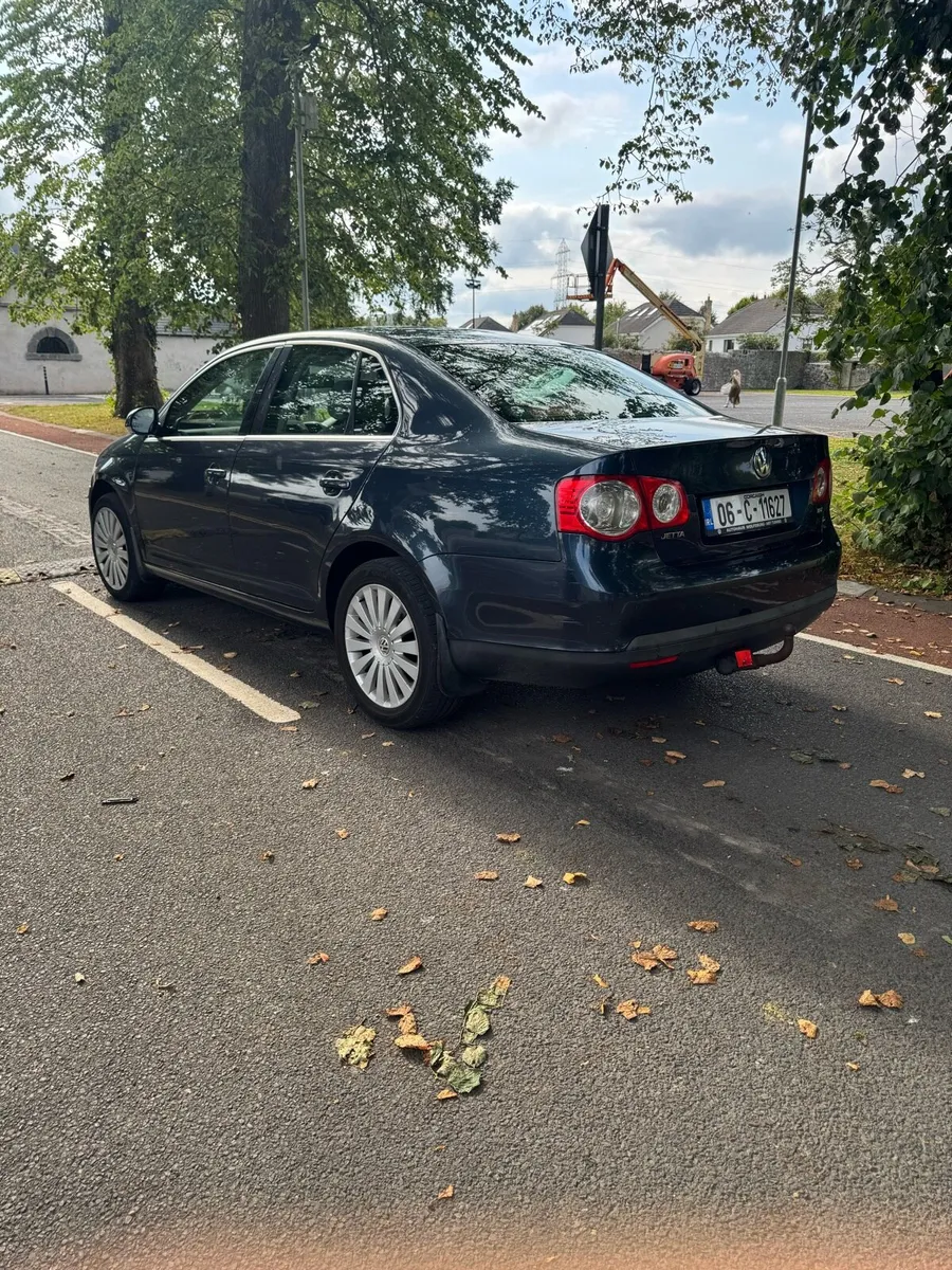 Wolkswagen jetta Automatic - Image 3