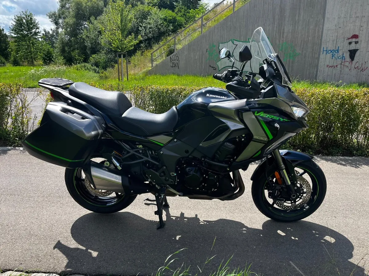 Kawasaki versys 1100  SE 2025 - Image 2