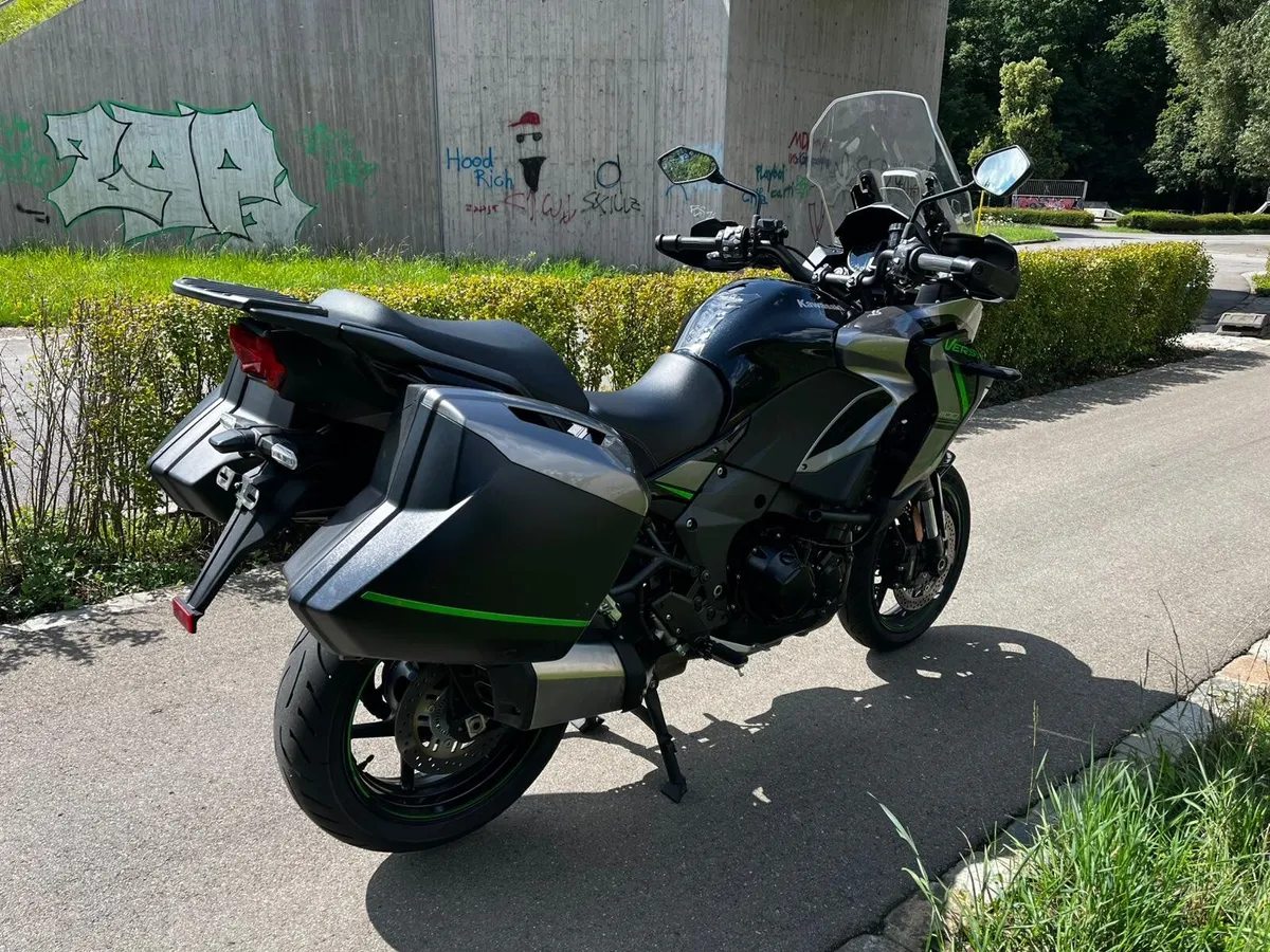 Kawasaki versys 1100  SE 2025 - Image 3
