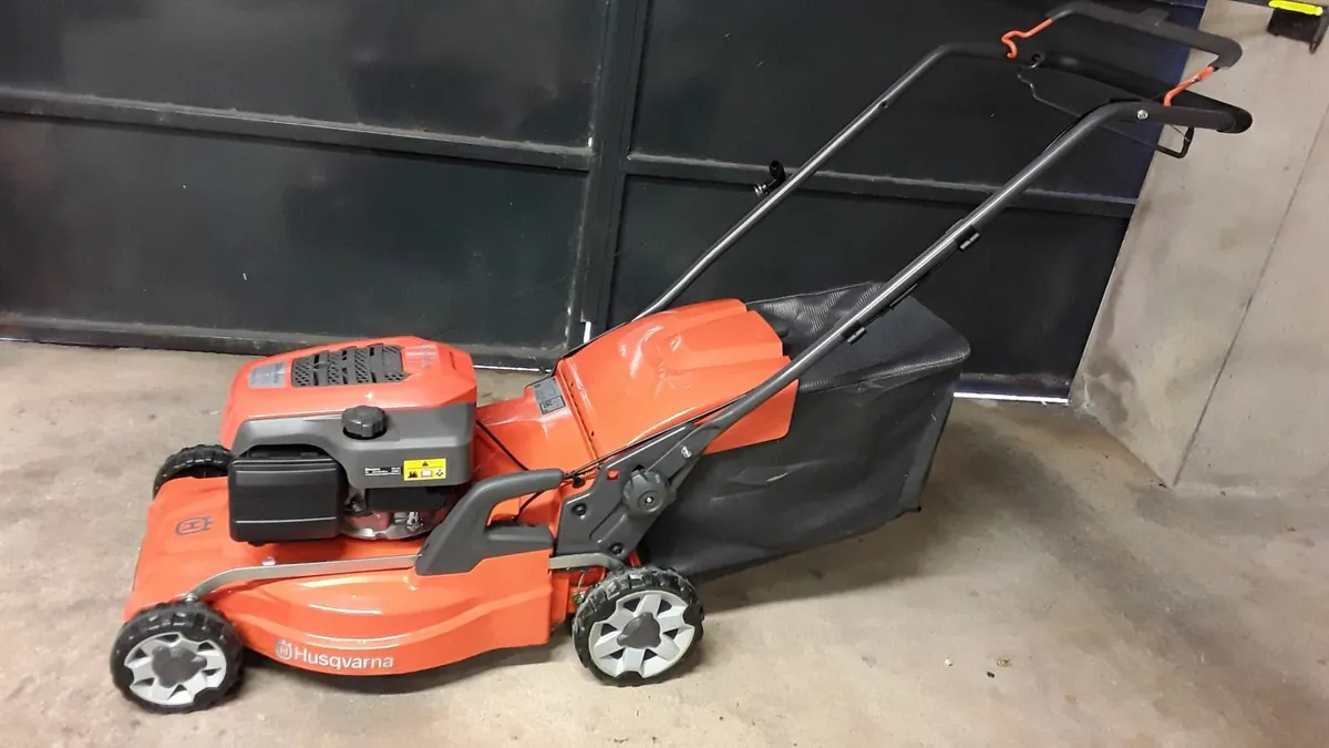 HUSQVARNA LAWNMOWER - Image 3