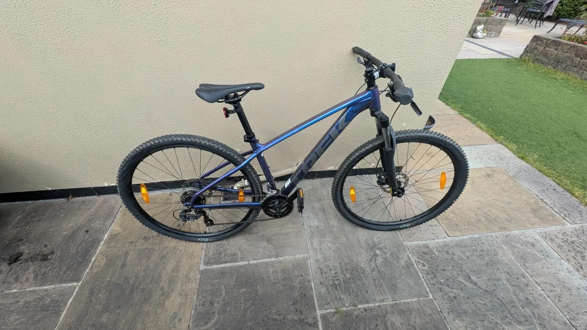 Ladies Mountain Bike - Trek Marlin 5 29 inch - Image 2