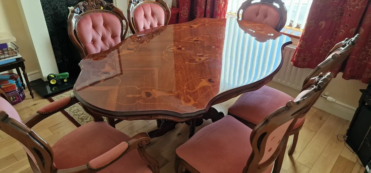Antique Style Dining Table with 6 Chairs - Image 1