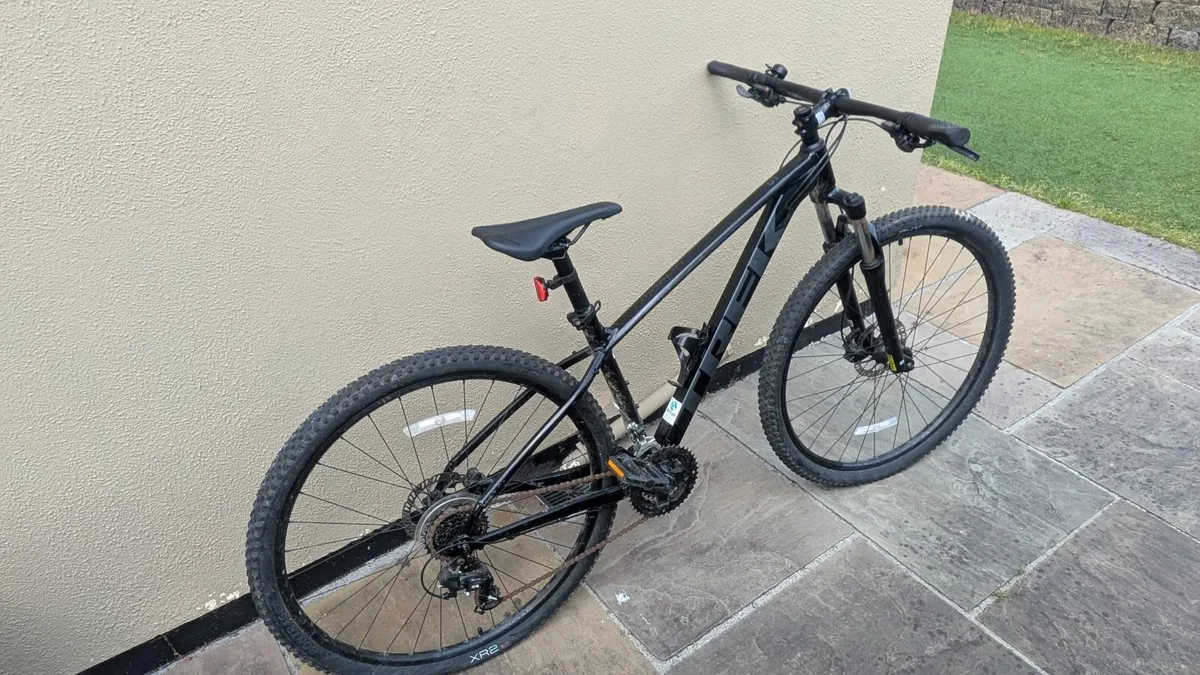 Gents Mountain Bike - Trek Marlin 5 - 29 inch - Image 2