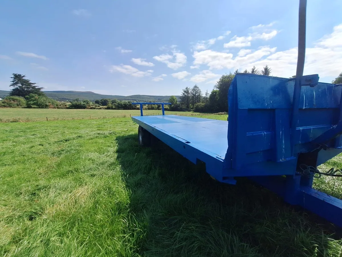 Bale trailer - Image 2