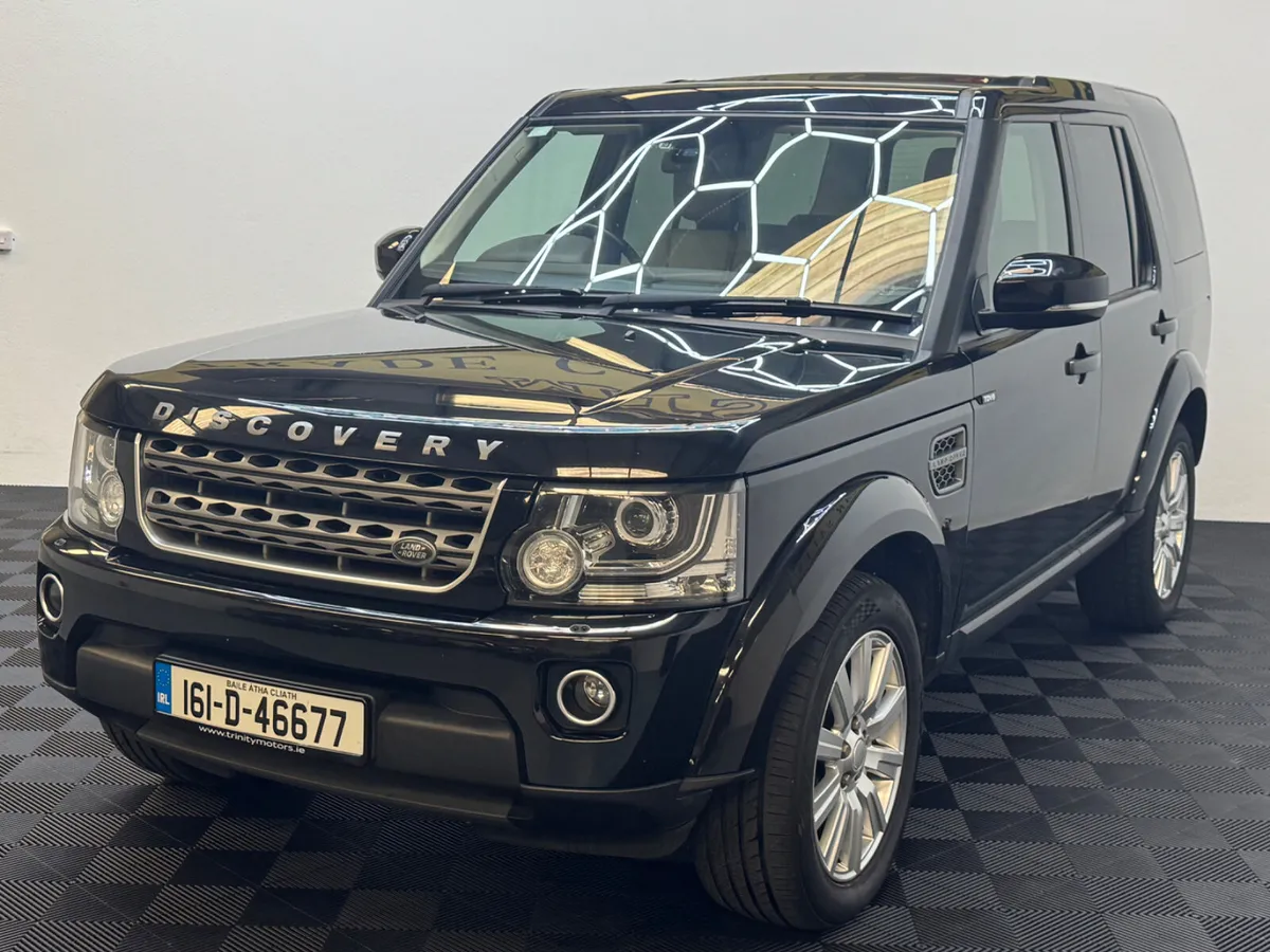 2016 Land Rover Discovery Low km( Vat invoice) - Image 4