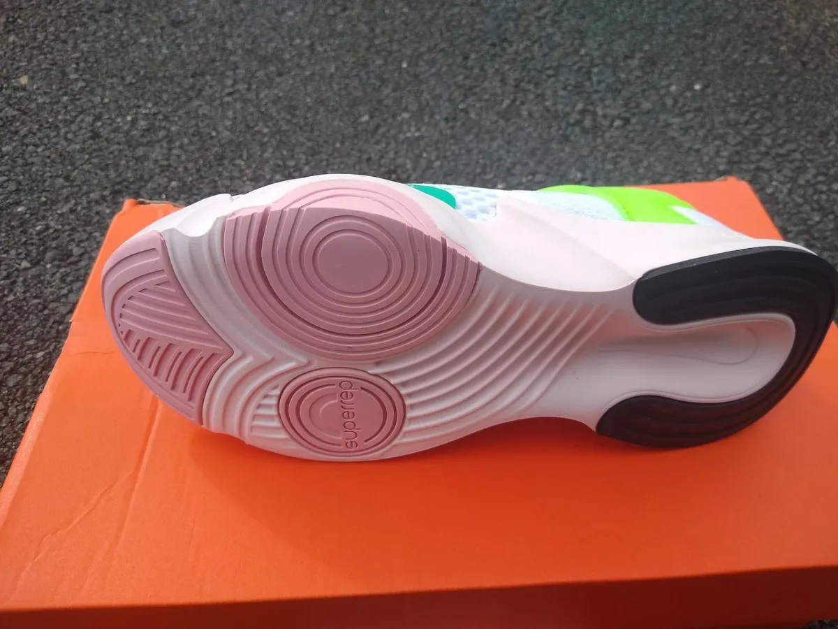 Nike trainers - Image 3