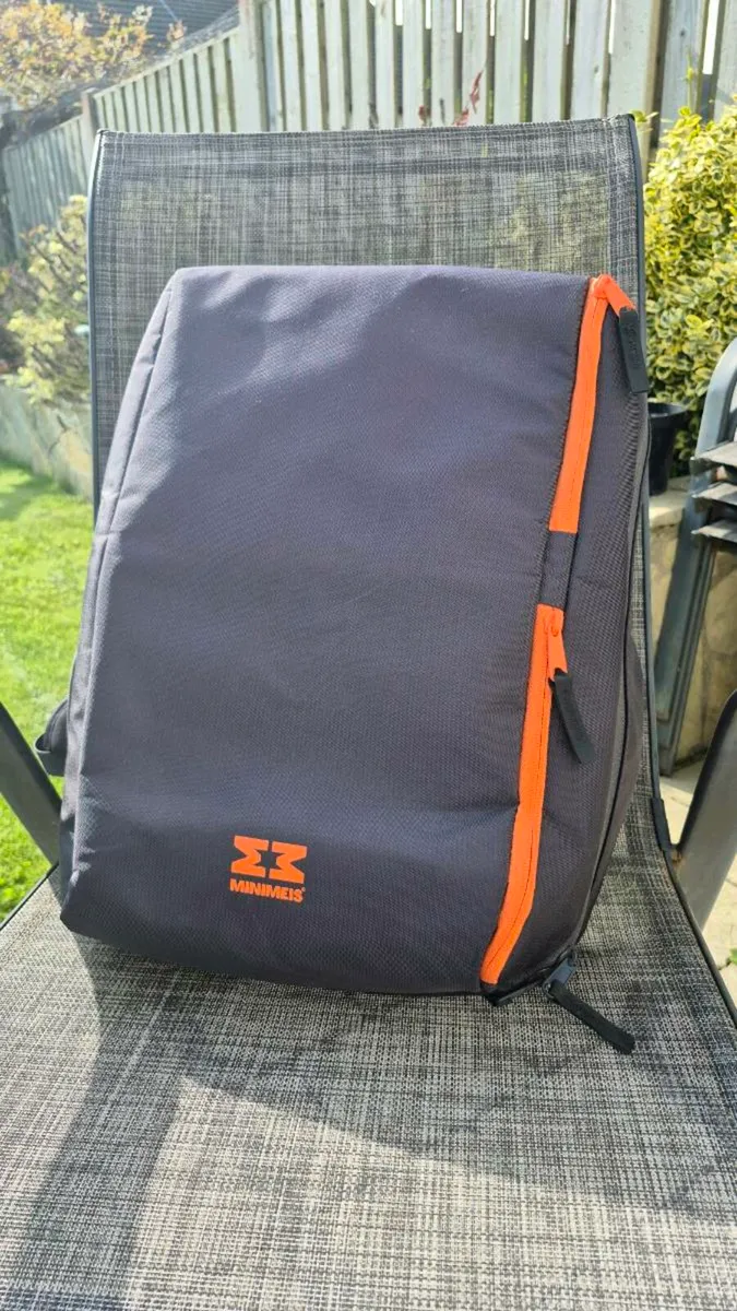 Minimeis G4 shoulder carrier with carrier bag - Image 2