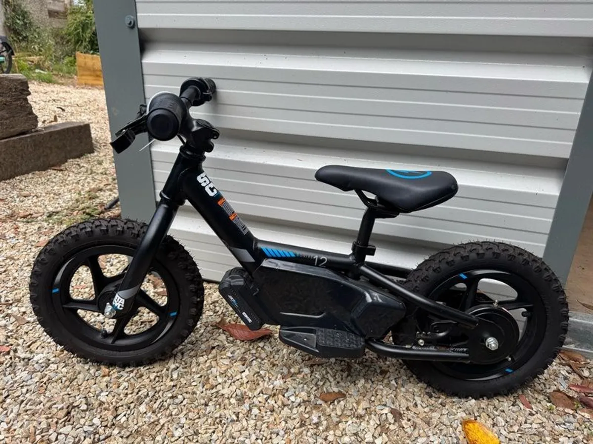Stacyc kids electric balance bike RRP E899 - Image 1