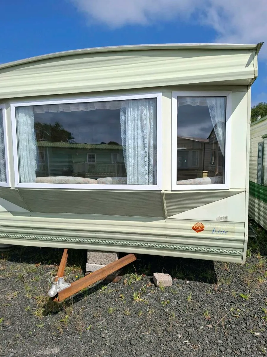 Mobile home - Image 1