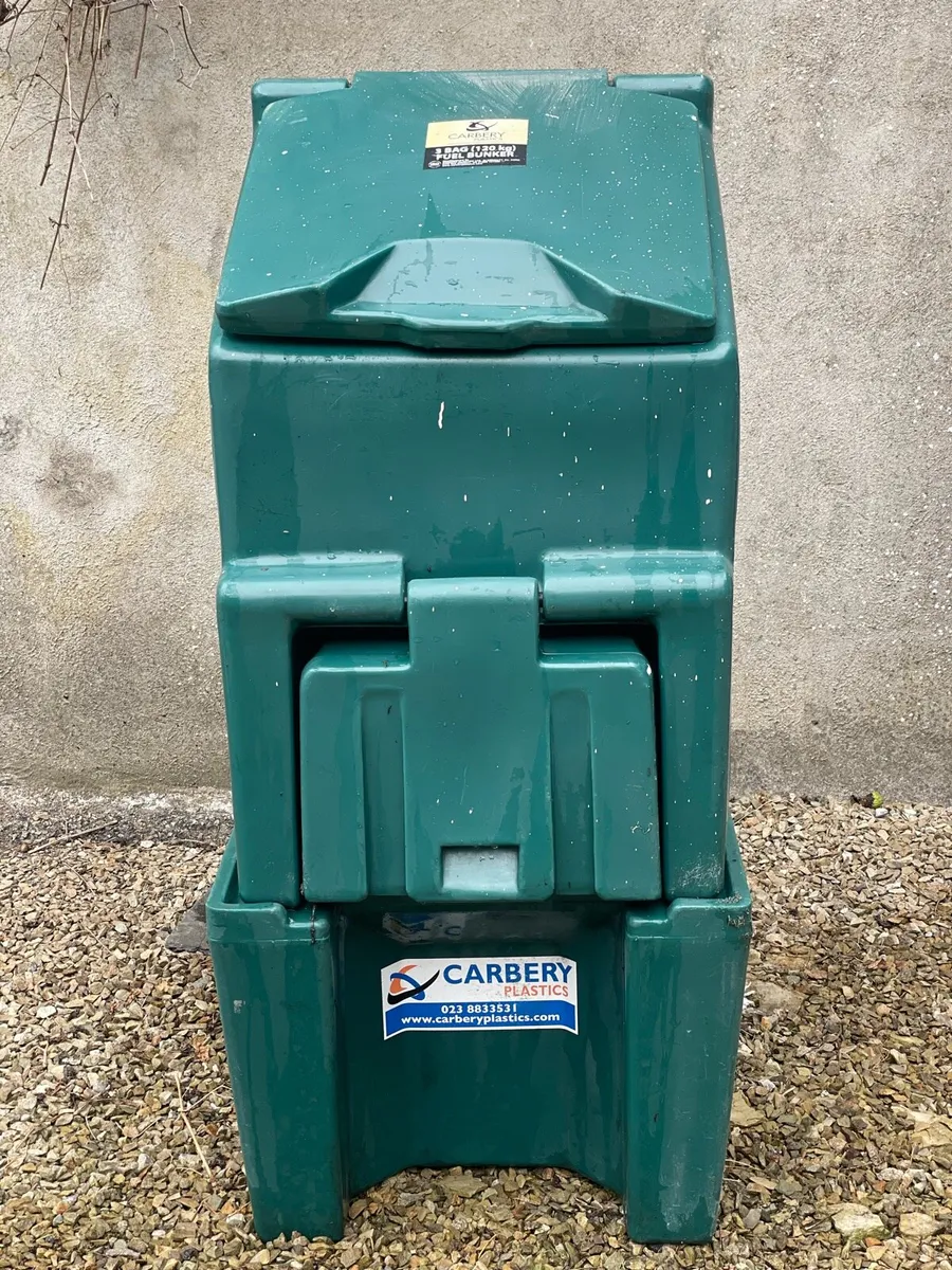 3 bag Coal Bunker with stand - Image 1