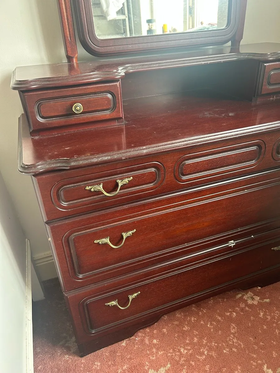 Mahogany dressing table and mirror - Image 2