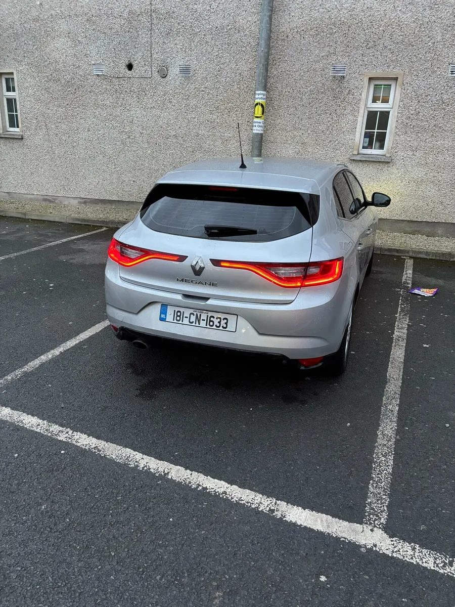 Car - Image 4