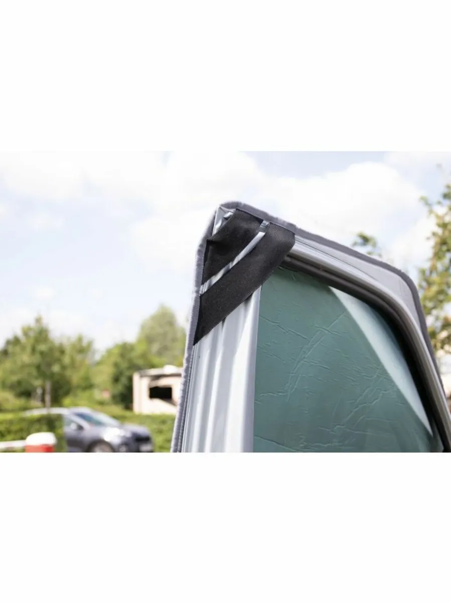 Blackout Screen for T6 Campervan - Image 2