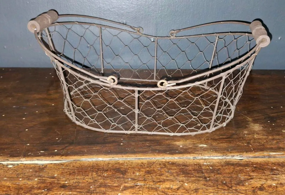Vintage Wire Basket - Image 2