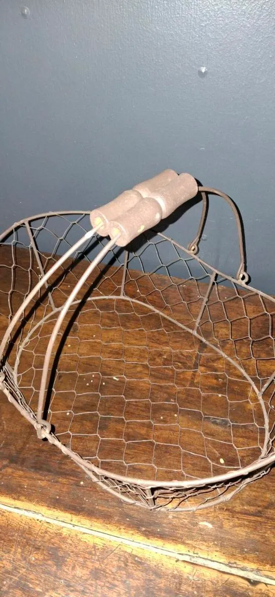 Vintage Wire Basket - Image 4
