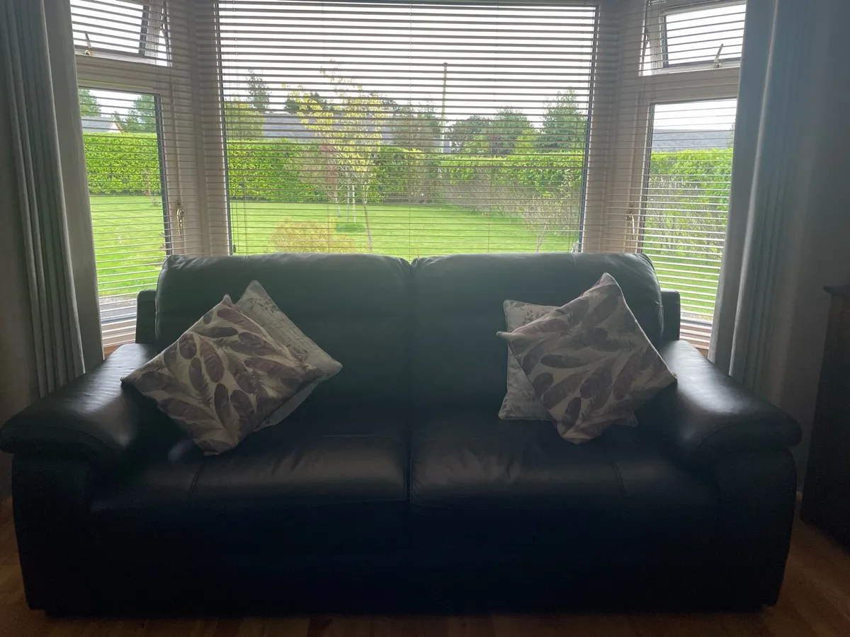 Leather 3 seater sofa - Image 2