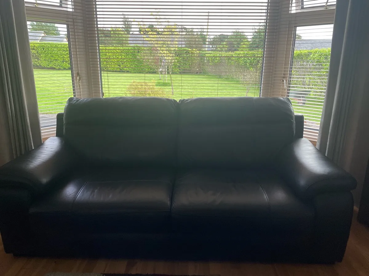 Leather 3 seater sofa - Image 4