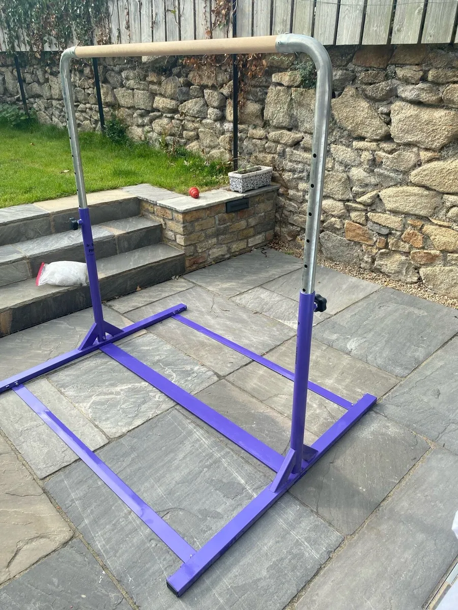 Gymnastics bar and beam - Image 2