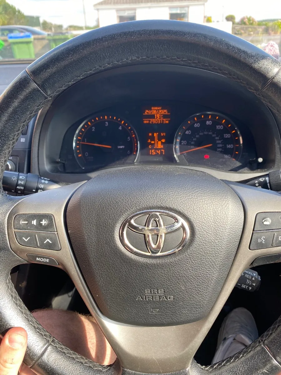 Toyota Avensis 2009 - Image 3