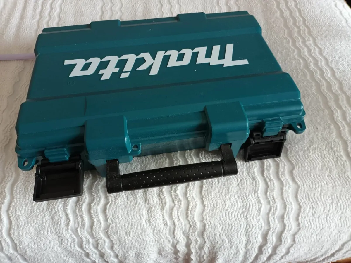 Makita combination hammer action drill - Image 4