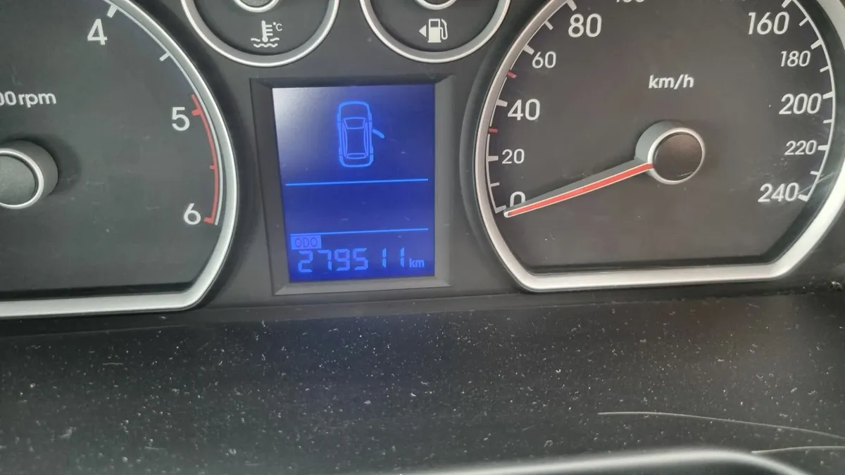 Hyundai i30 2011 - Image 1