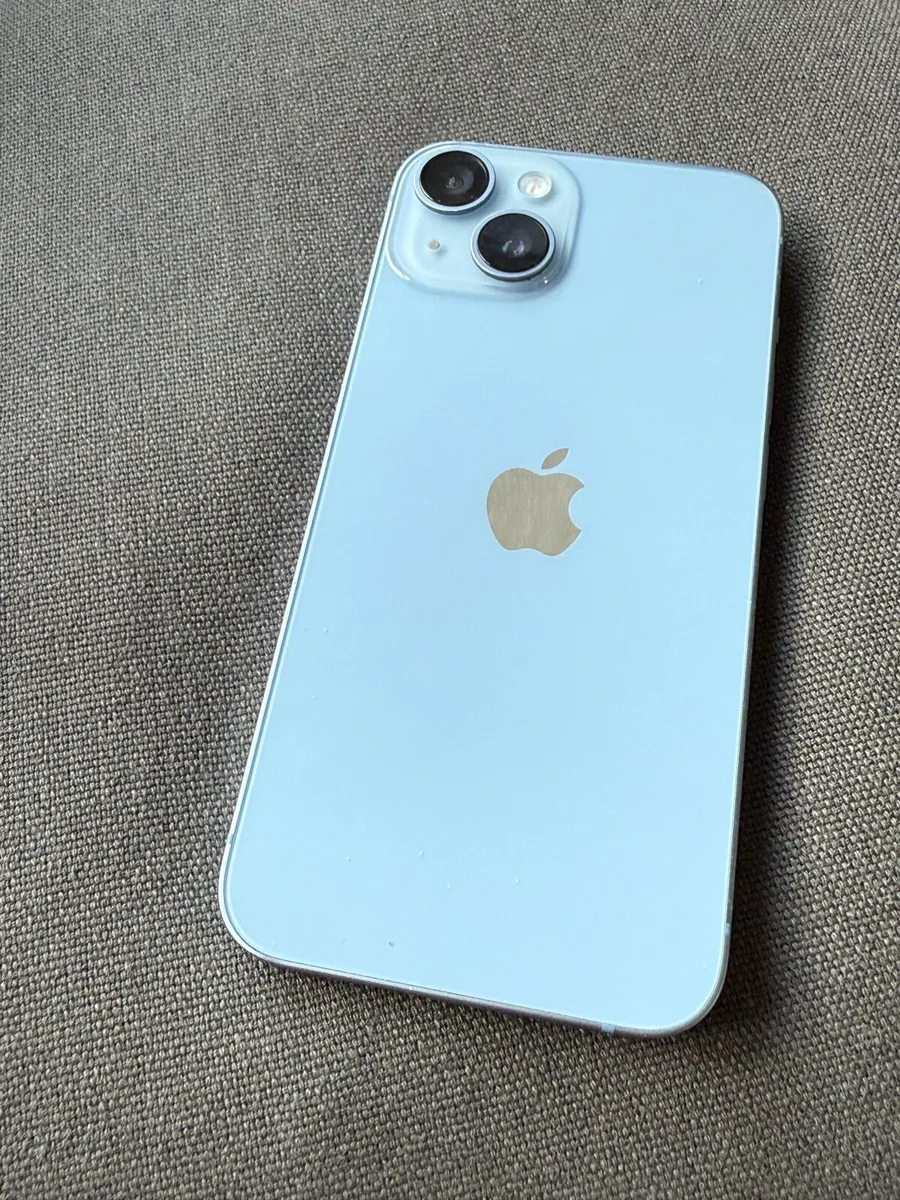 iPhone 14 - Image 3
