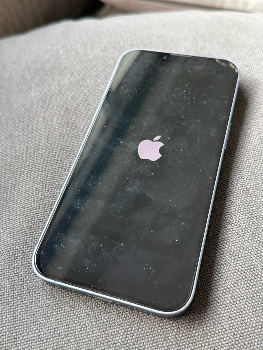iPhone 14 - Image 4