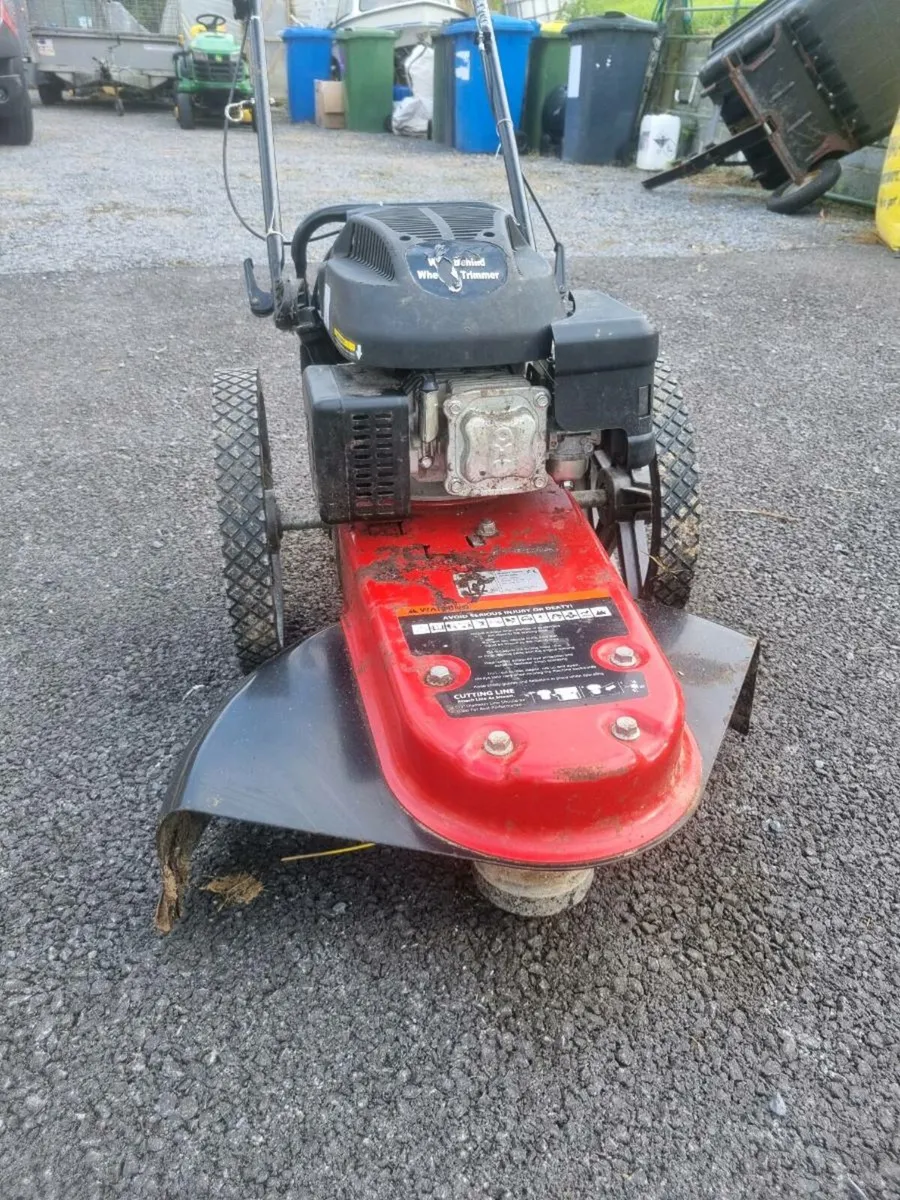 Wheeled strimmer - Image 2