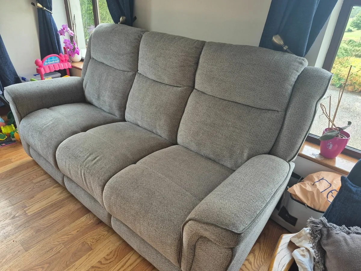 Sofa 3 seater - Image 2