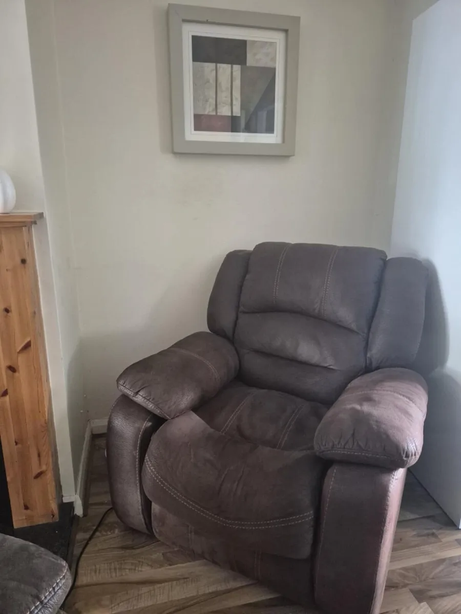 3 piece brown sofa, 3 seater, 2 seater & armchair - Image 3