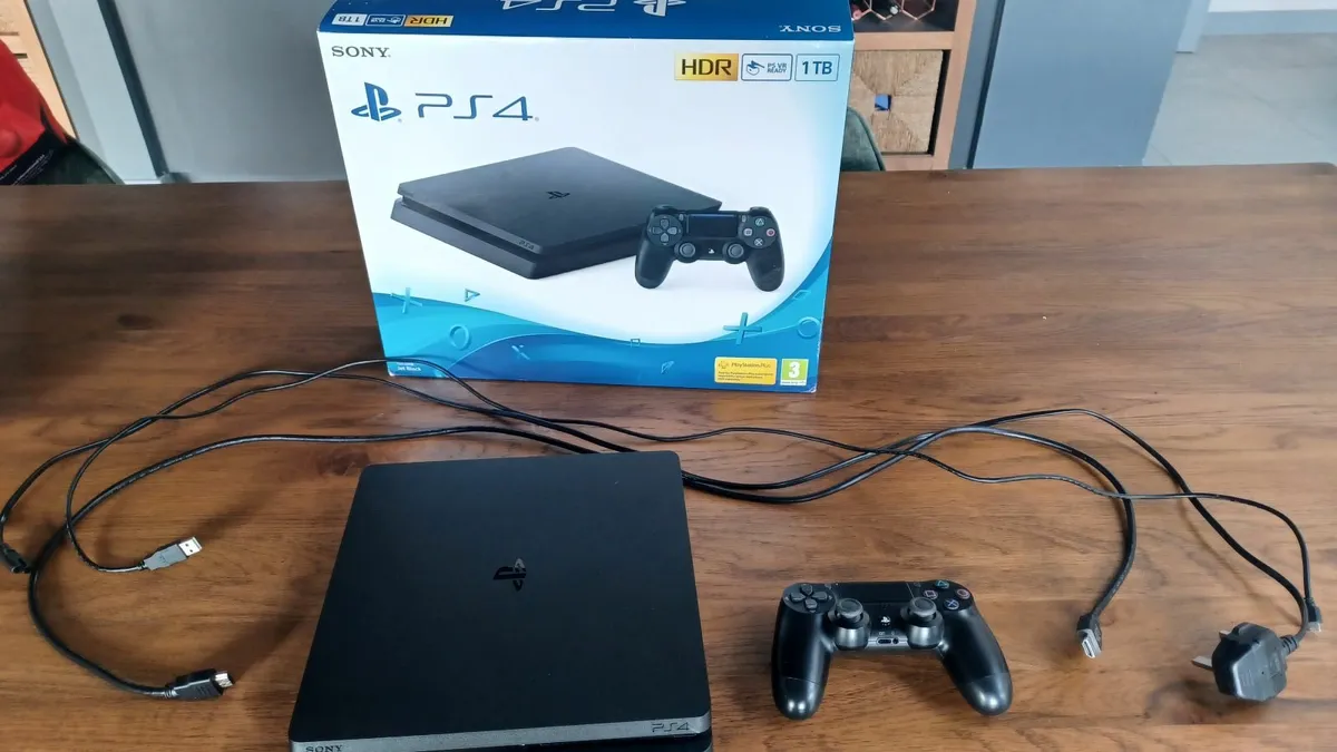 PlayStation 4 slim €120 ono - Image 1