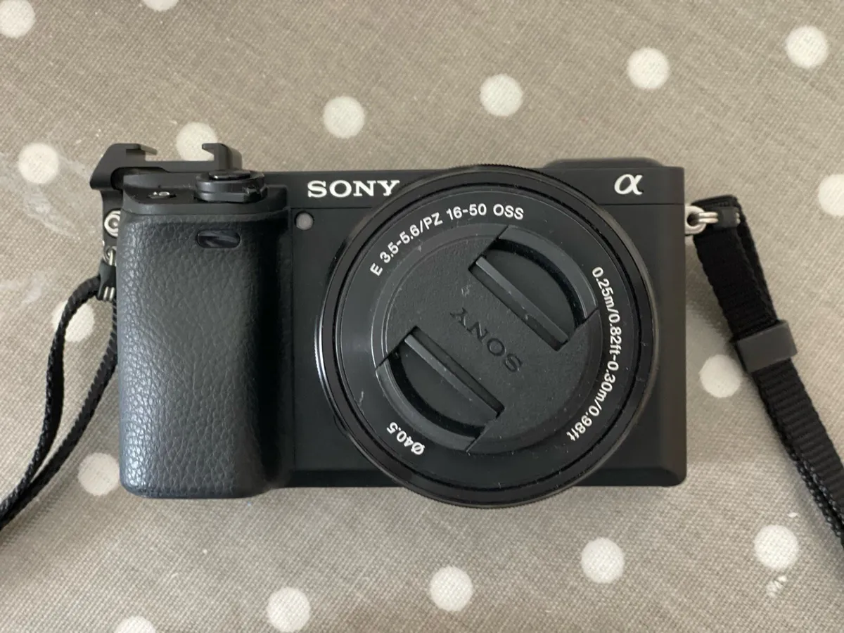 Sony A6400 + 16-50mm Lens - Image 2