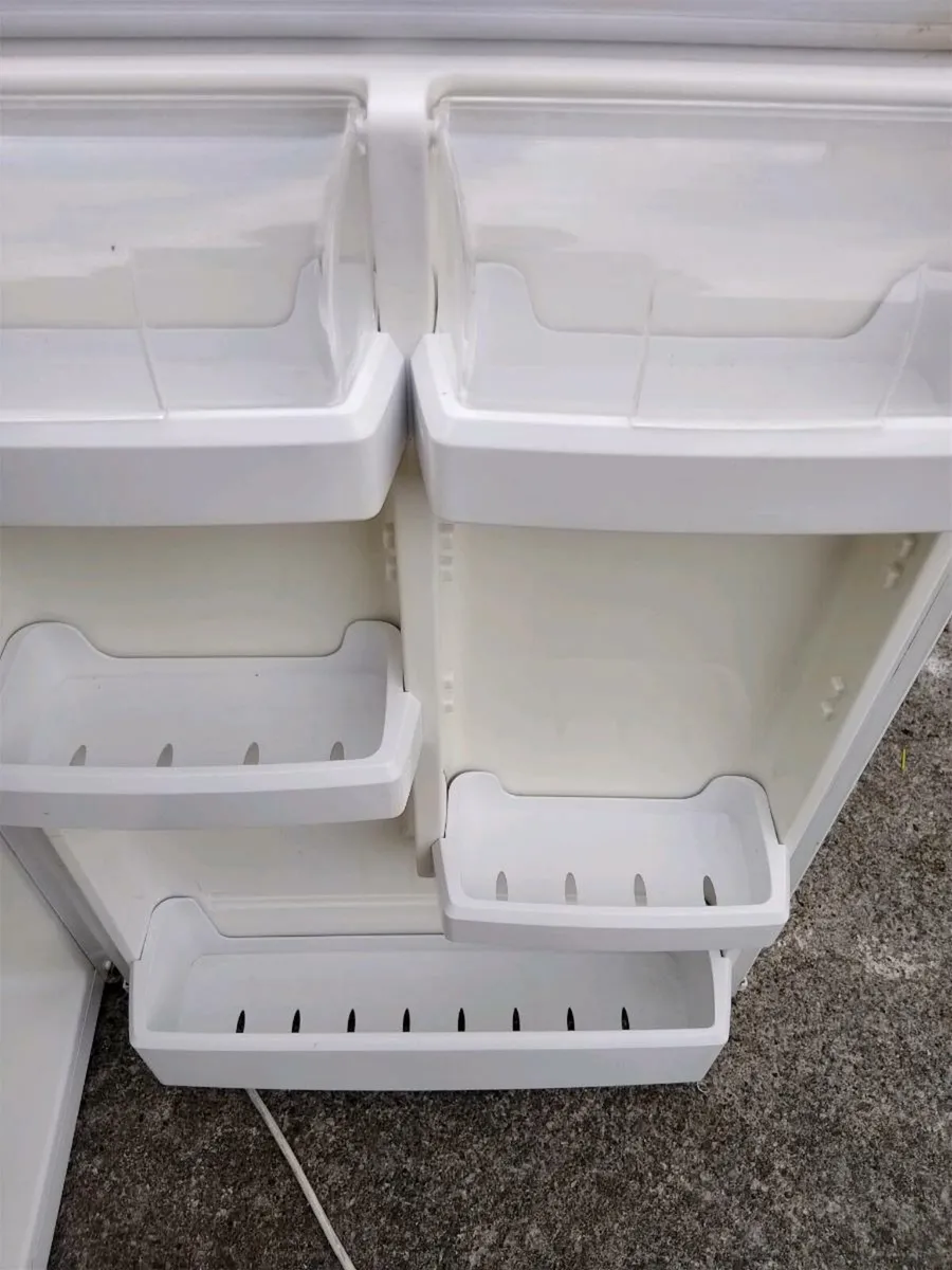 Small fridge - Image 4