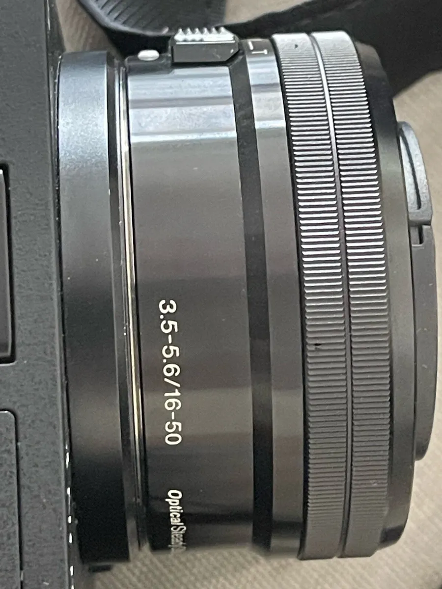 Sony A6400 + 16-50mm Lens - Image 3