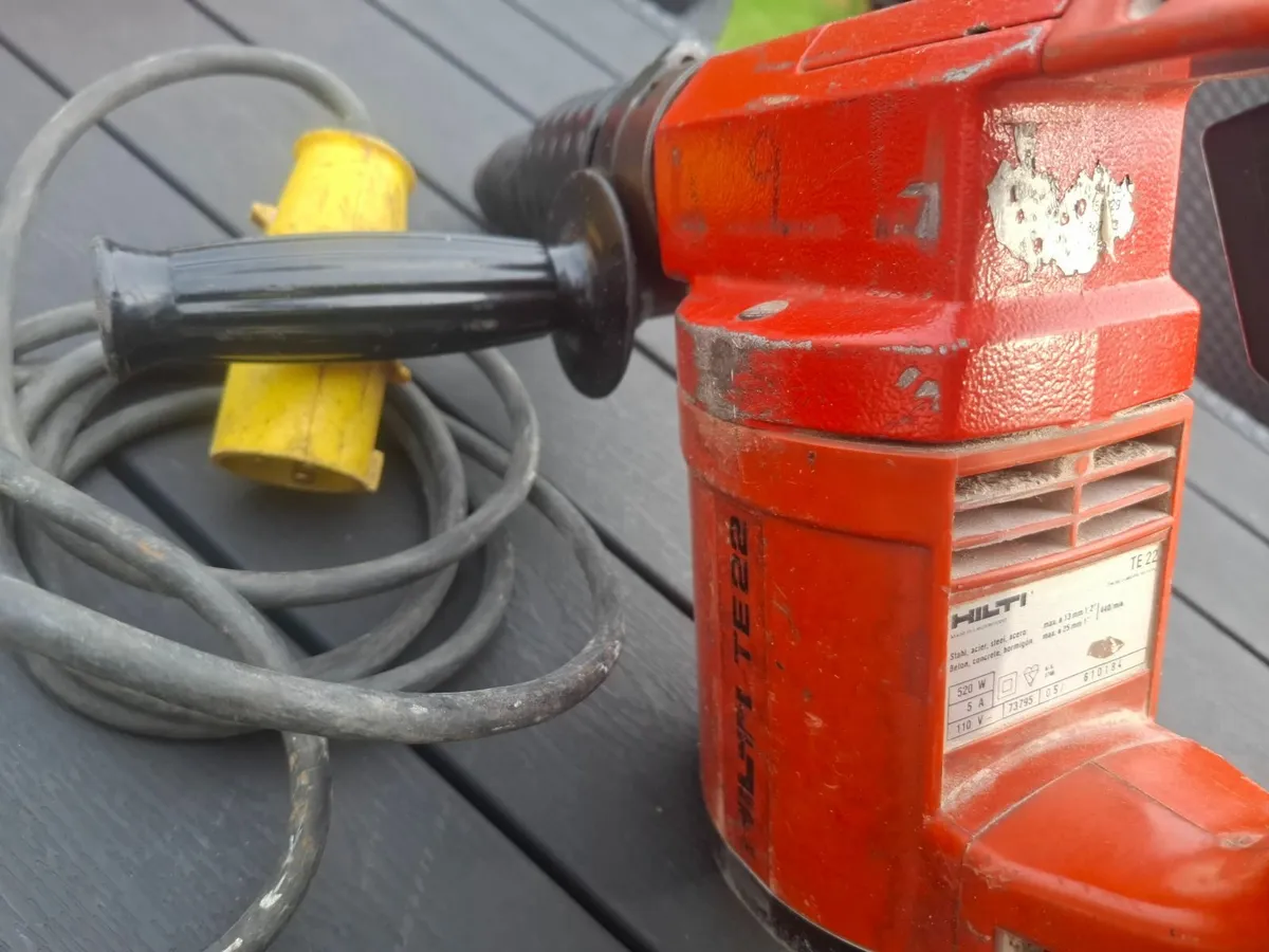 Hilti 110 volt TE22 DRILL - Image 4