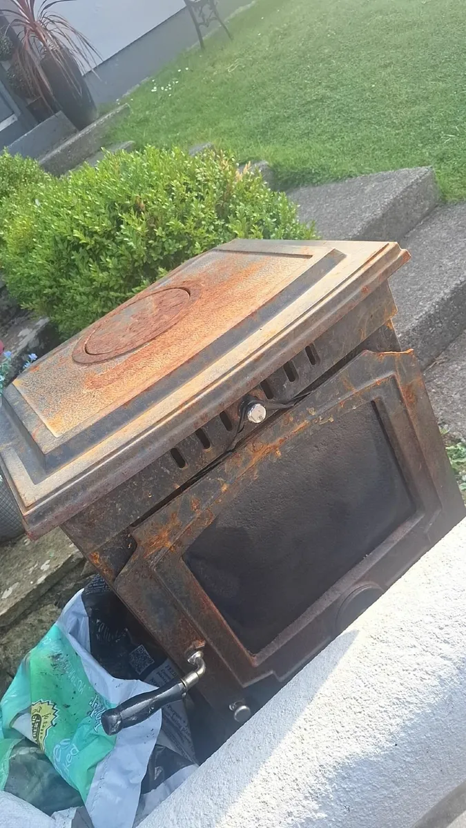 Stove - Image 1
