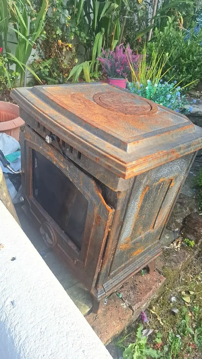Stove - Image 2