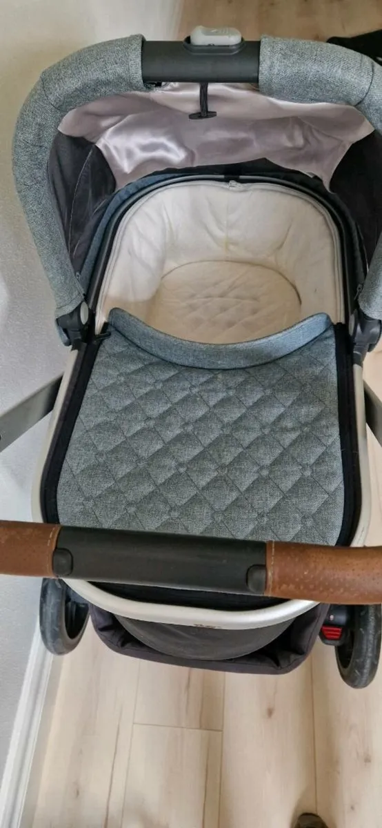 Uppababy Vista buggy & travel system - Image 4