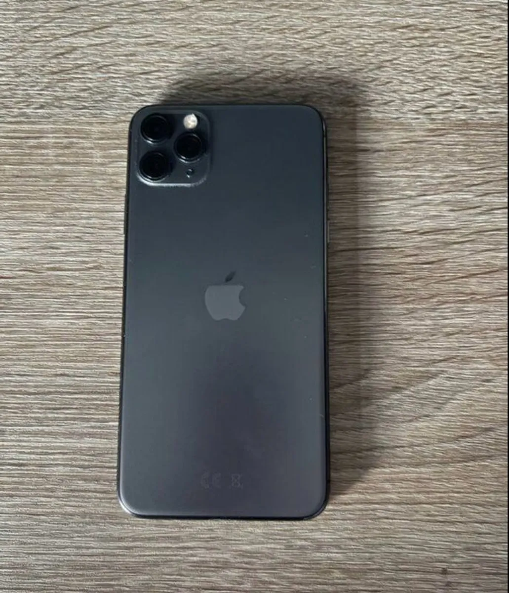 iphone - Image 1
