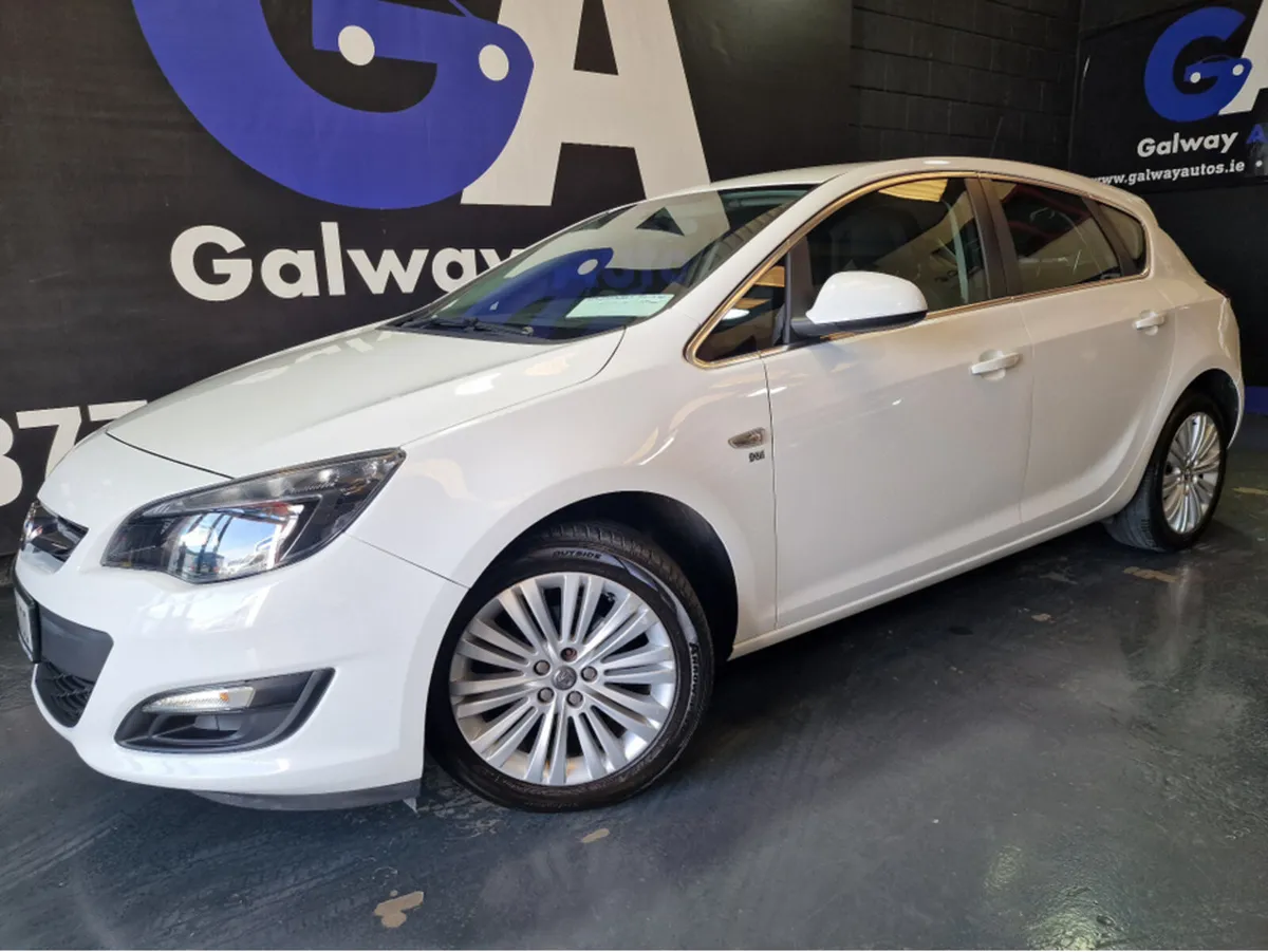 Opel Astra LOW MILAGE--SERVICE HISTORY AND NEW NCT - Image 2