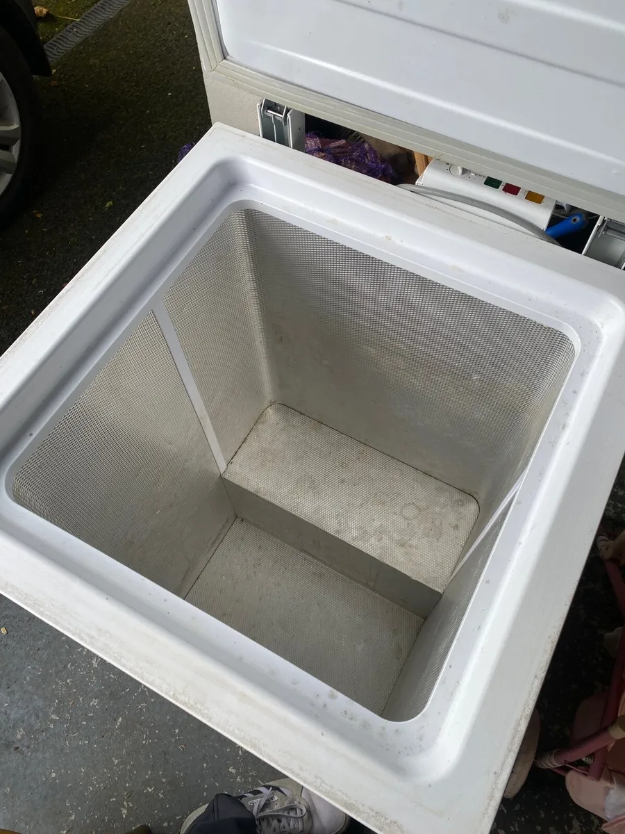 Chest Fridge Freezer - Image 2