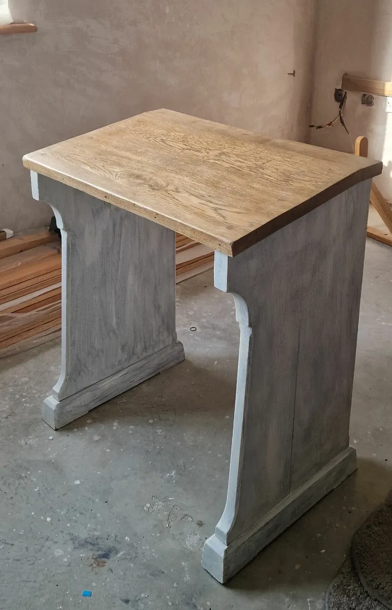 Desk - Image 1