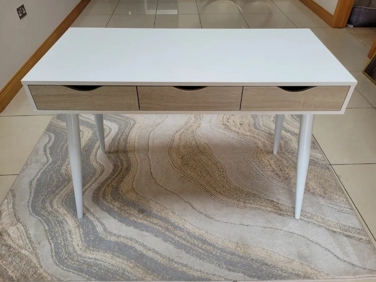 Desk - Image 1