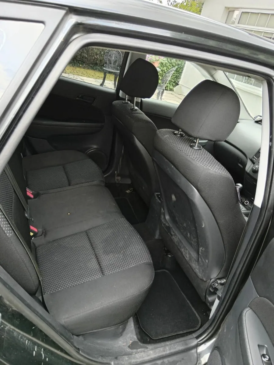 Hyundai i30 2010 - Image 3