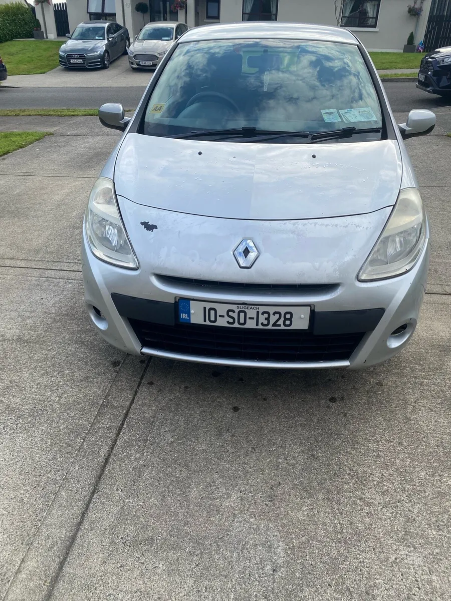 2010 Silver Renault Clio 1.1 petrol nct 01/26 - Image 2