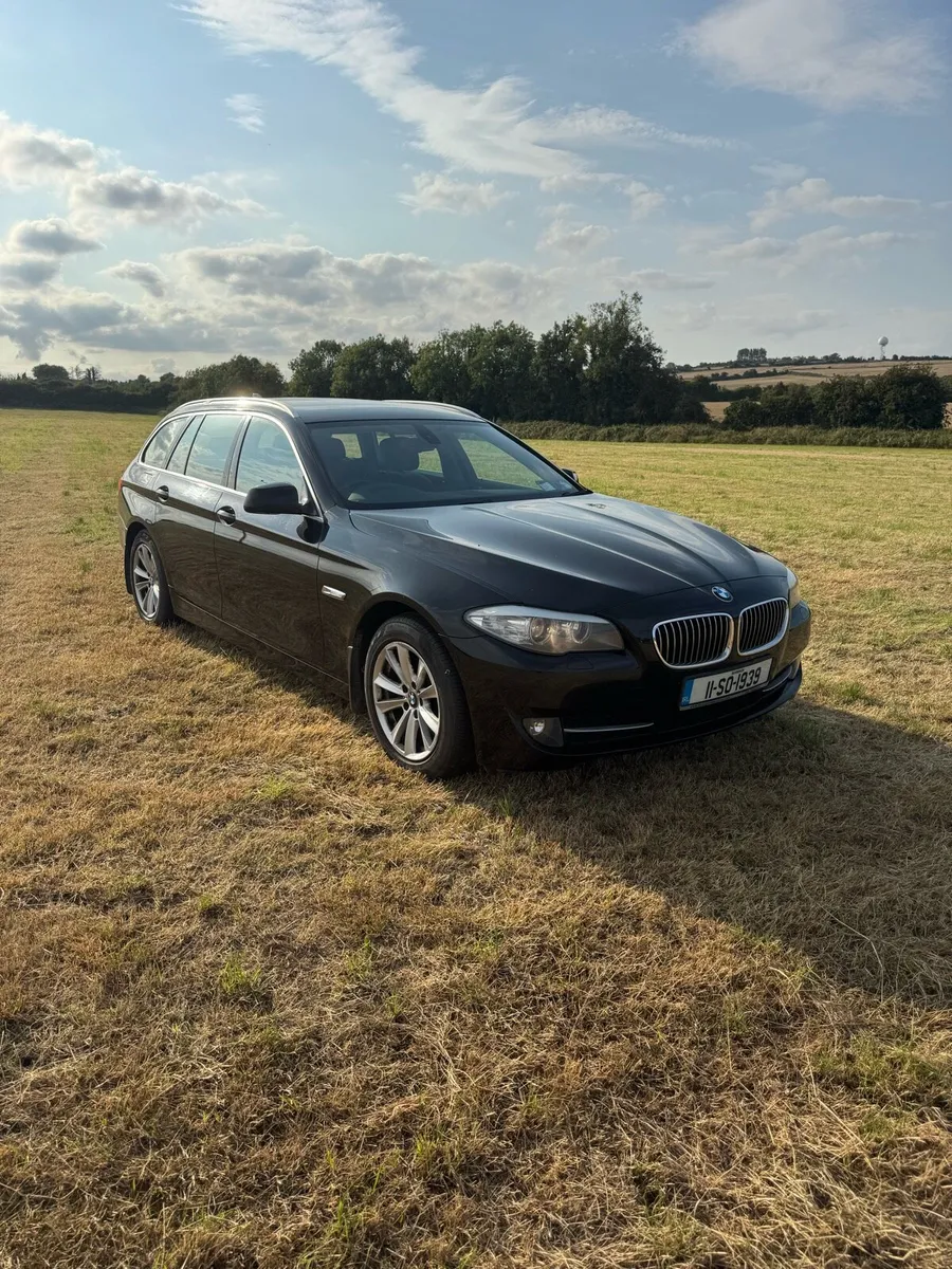 Fresh NCT(08/2026)BMW 520d F11 SE Touring 5DR AUTO - Image 1