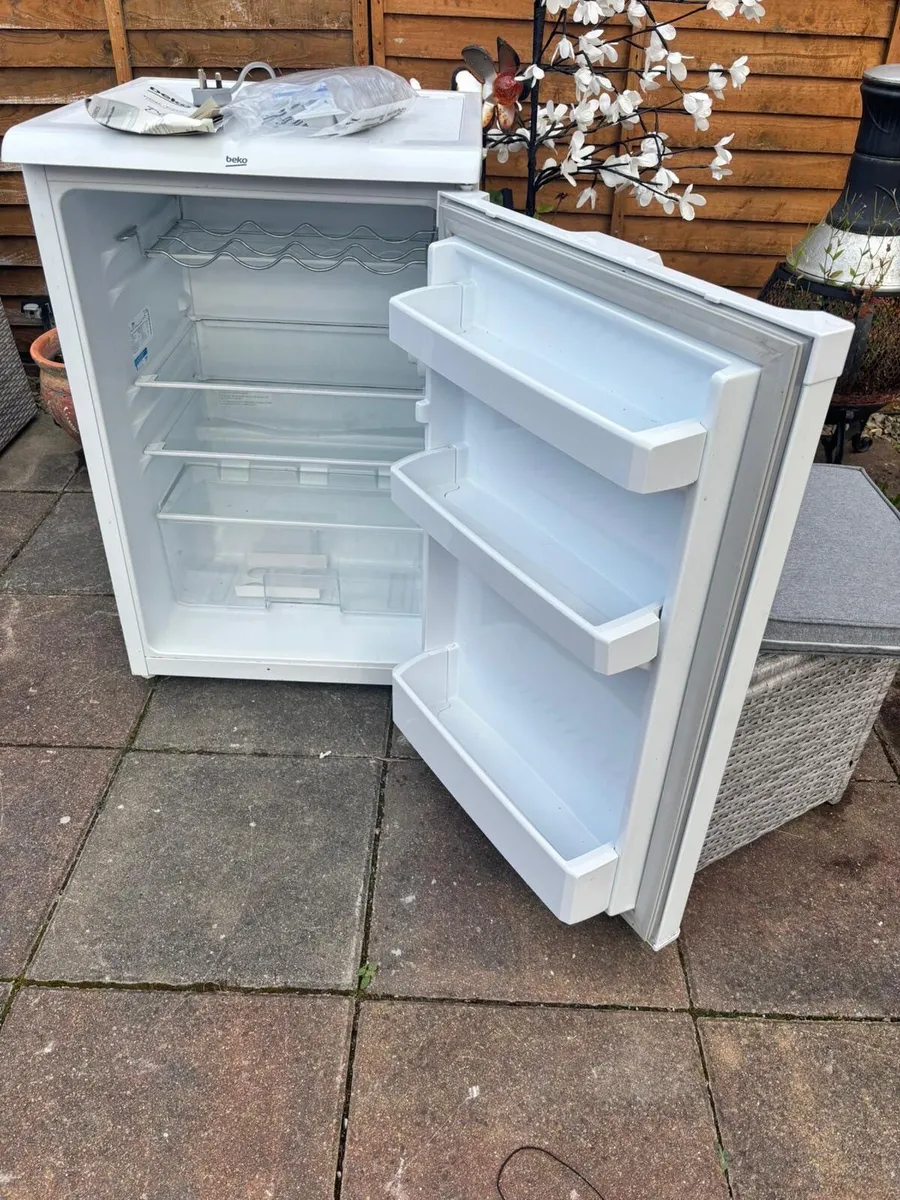 Fridge - Image 4