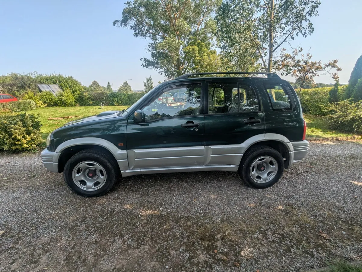Suzuki 4x4 - Image 1