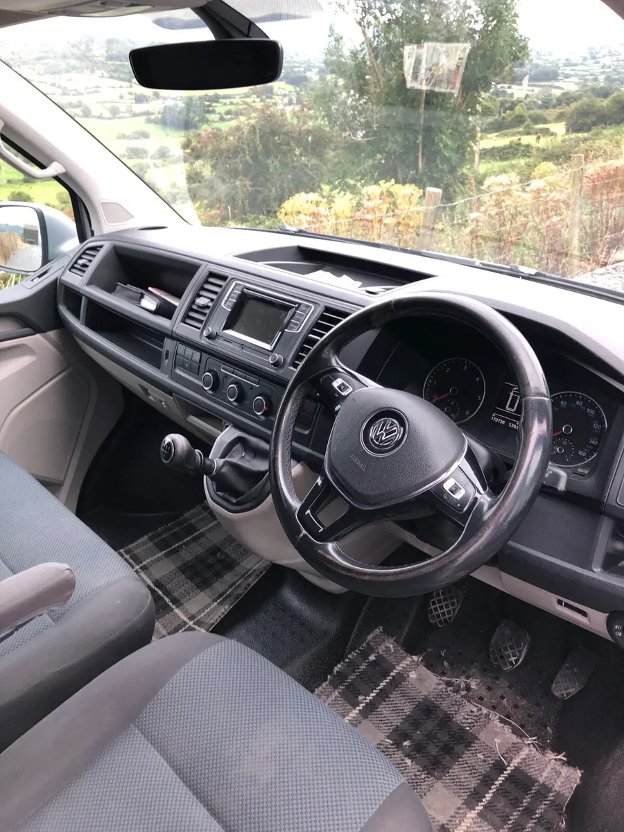 Volkswagen transporter van car - Image 4